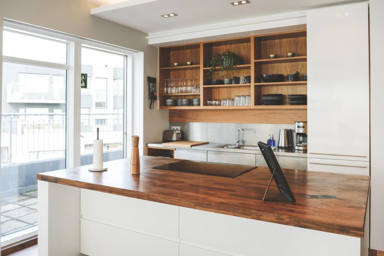 B2 Penthouses By Ylma *